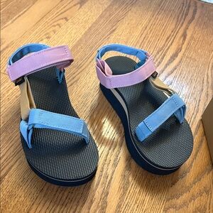 Teva Colorful Strap Flatform  Sandals